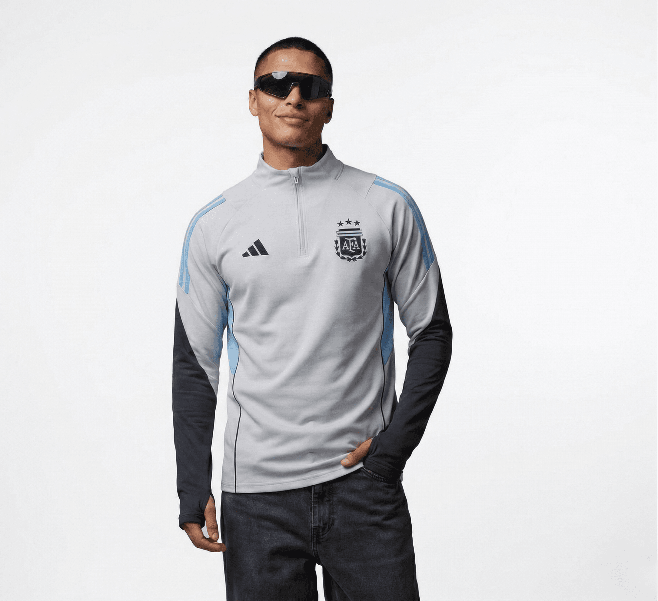 تراك الارجنتين بلون الابيض